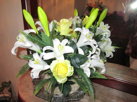 Arranjo floral artificial